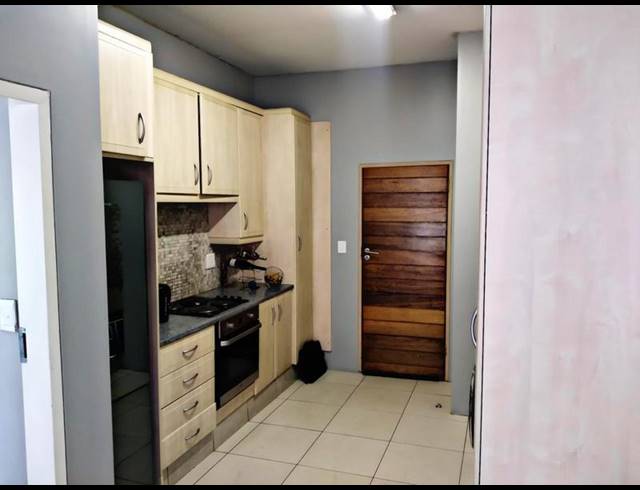 2 BEDROOM PROPERTY TO RENT IN MILPARK